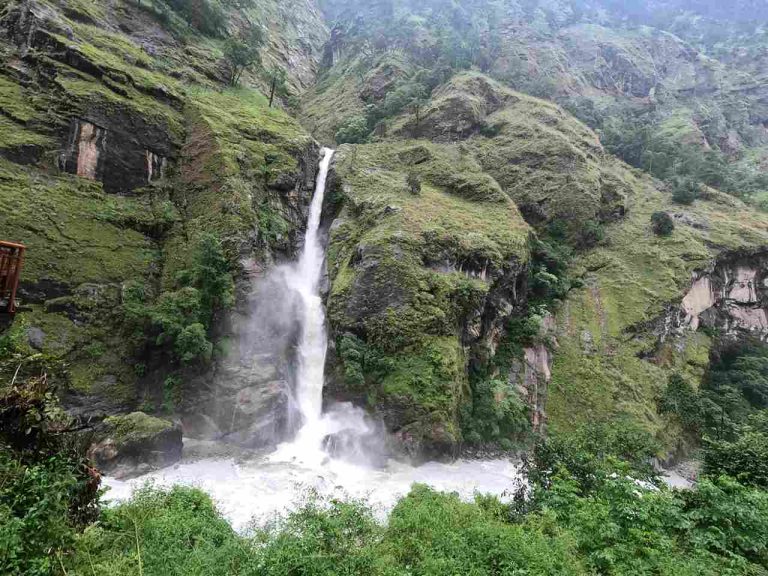 Chamje waterfall