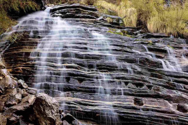 Deurali Waterfall at abc at 3200m.