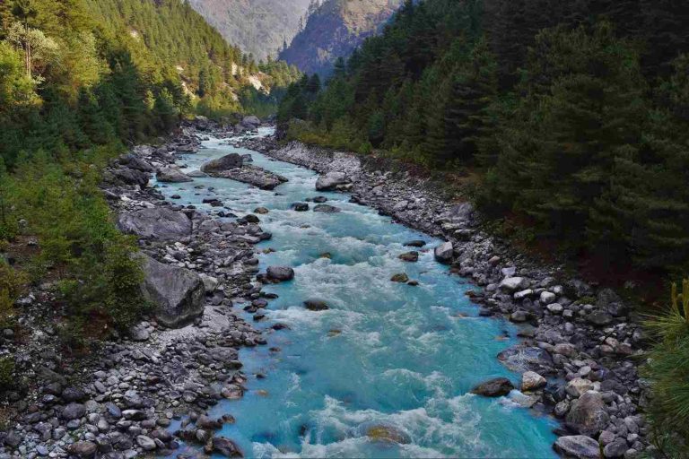 Dudhkoshi River from back to lukla