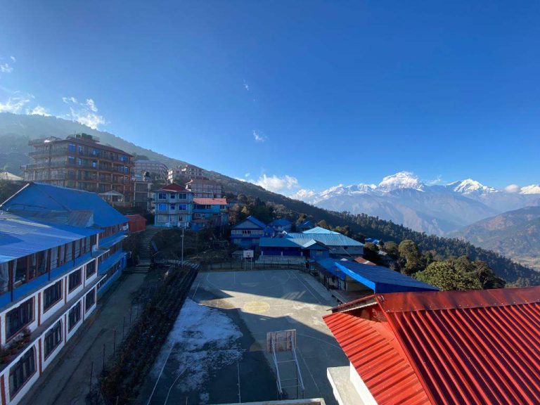Ghorepani Village 2,874m.