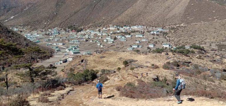 Khunde village at 3850m