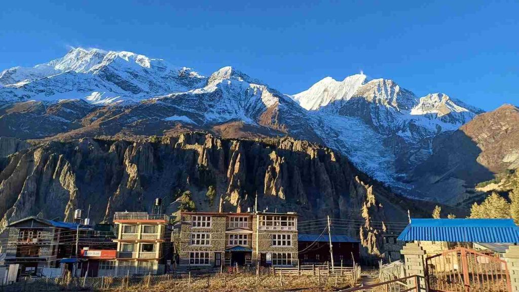 Acclimatization at Manang Village
