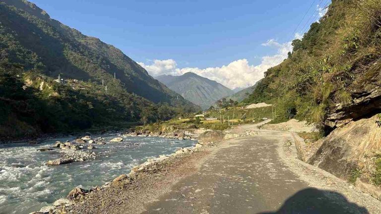 Marshyangdi River Along the way
