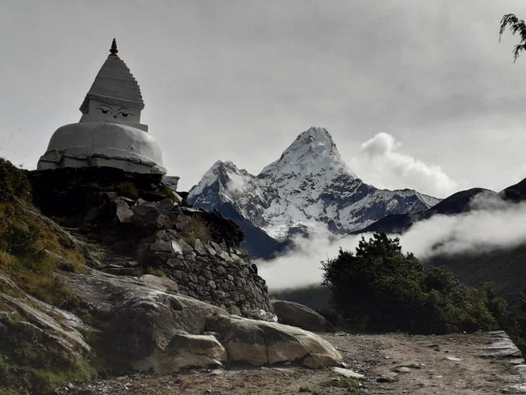 Pangboche stupa