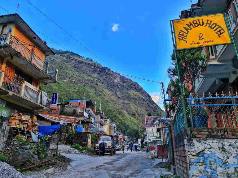 Taking bus or jeep from Safrubensi