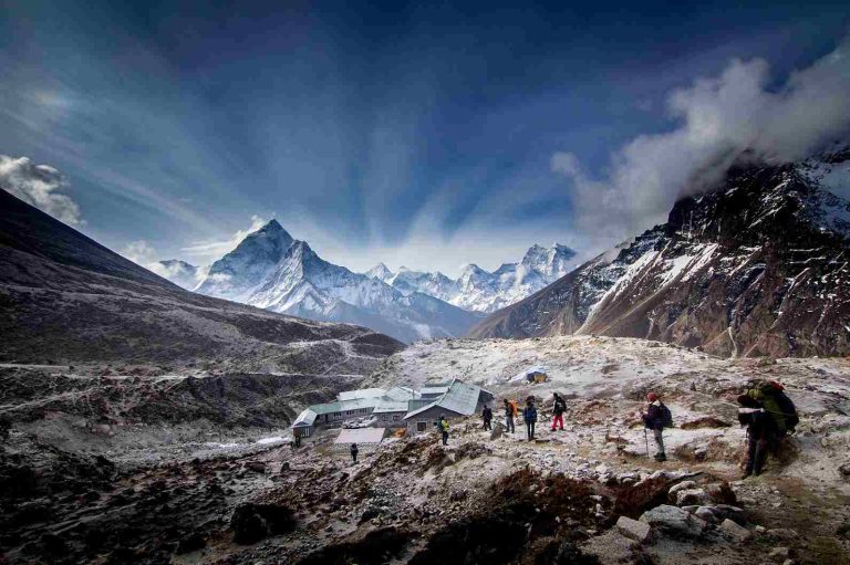Thukla 4500m.