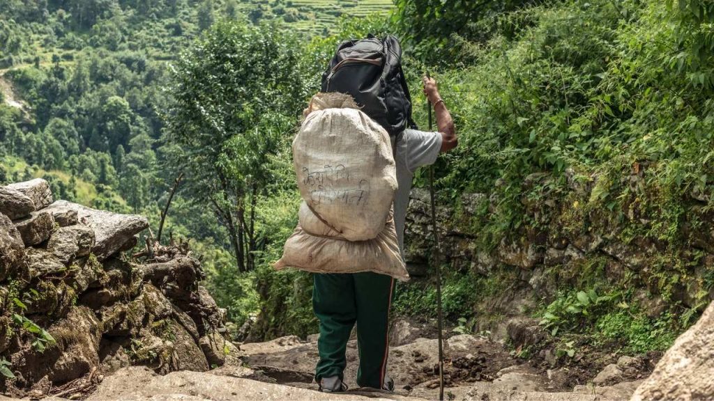 Porter during Solo Trekking To Everest Base Camp