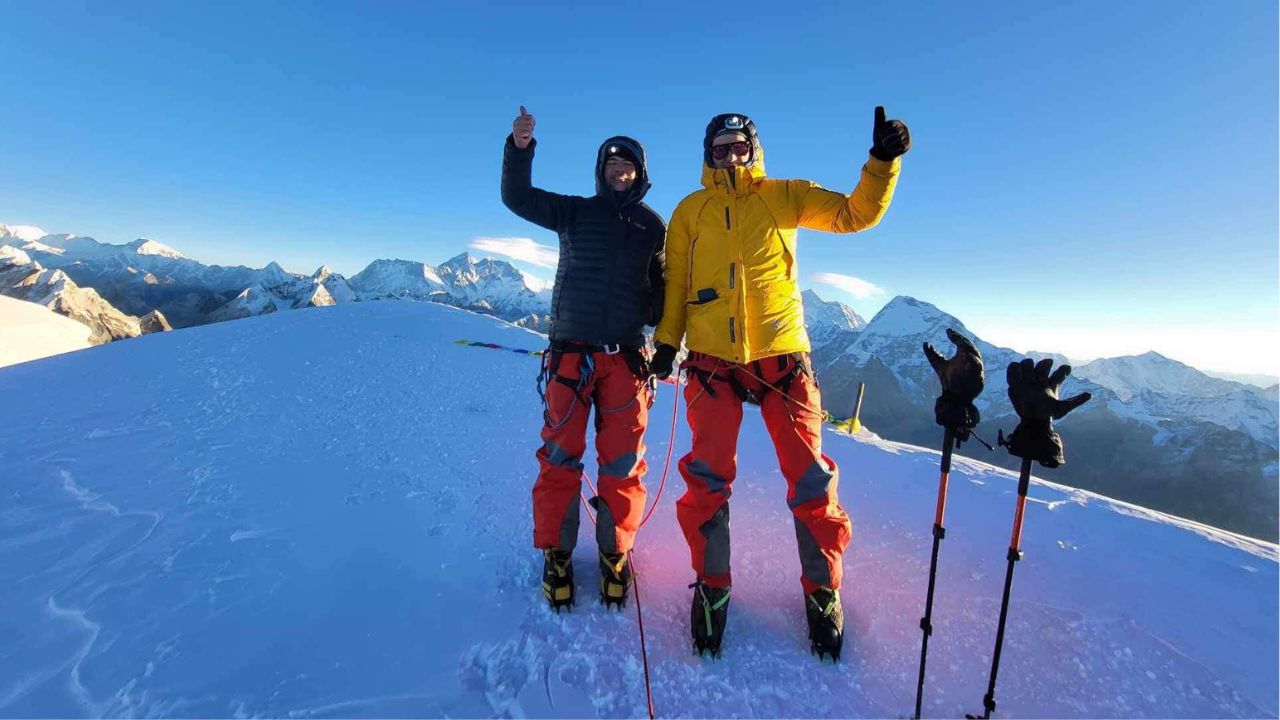 Mera Peak Equements