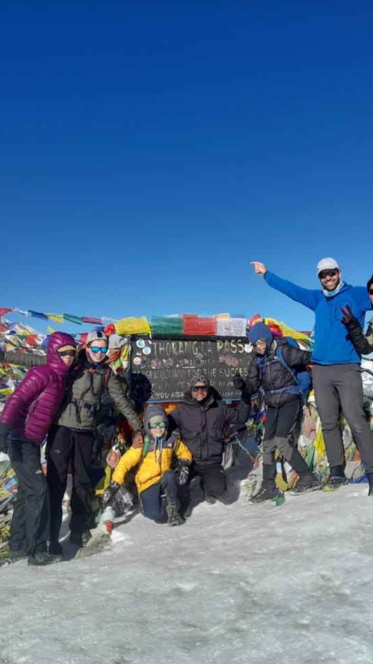 Thong La Pass Group