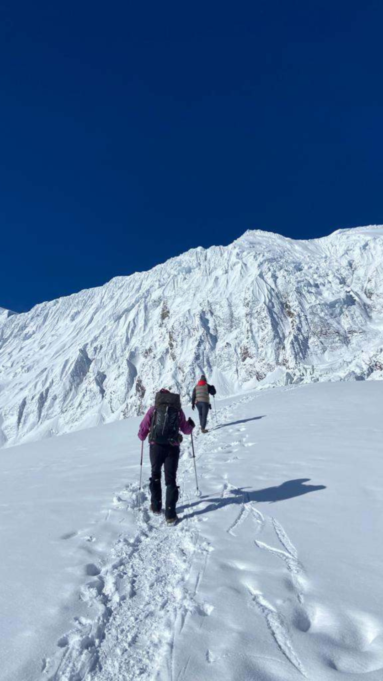 Thorong La Pass Trek Group
